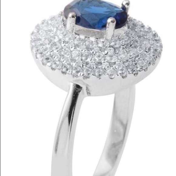 Simulated Blue Diamond Ring Size 8.5 Brand New - Picture 3 of 3